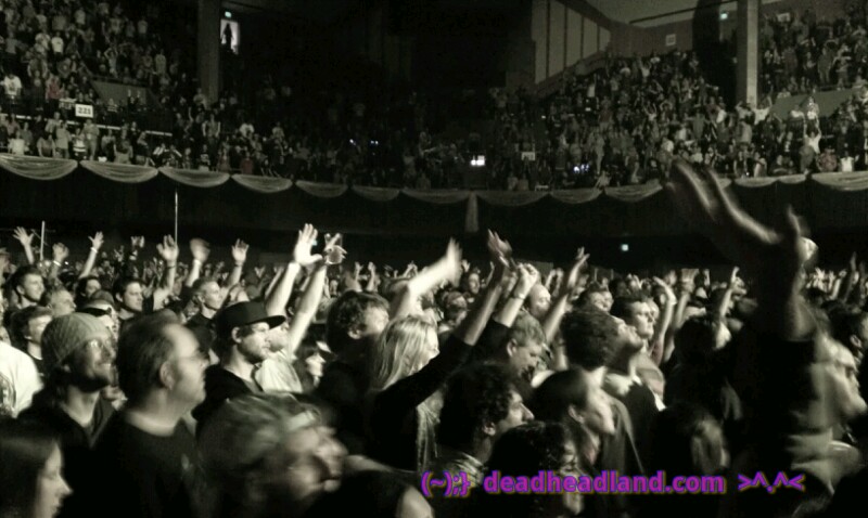Sometimes the lights all shiing on me!  - Dead Heads at Furthur concert 12.29.2011 photo by happycat! for DeadHeadLand.com