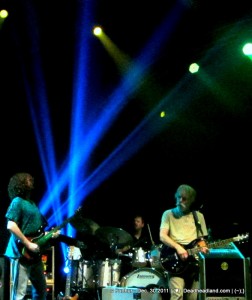 ♫ Furthur - Dec. 30 2011 | (♥) by happycat! for Deadheadland.com | (~);}